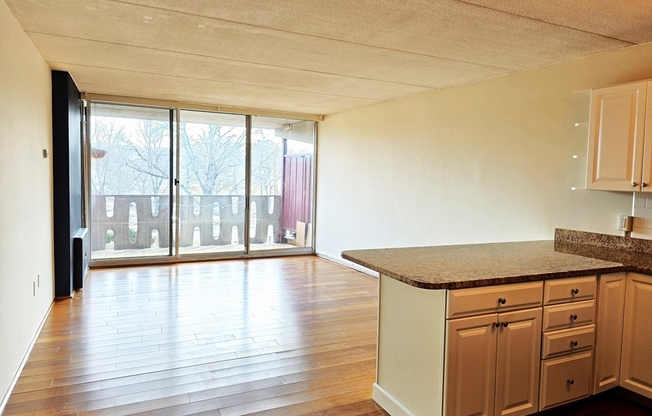 1 bed, 1 bath, 606 sqft, $2,250, Unit 318