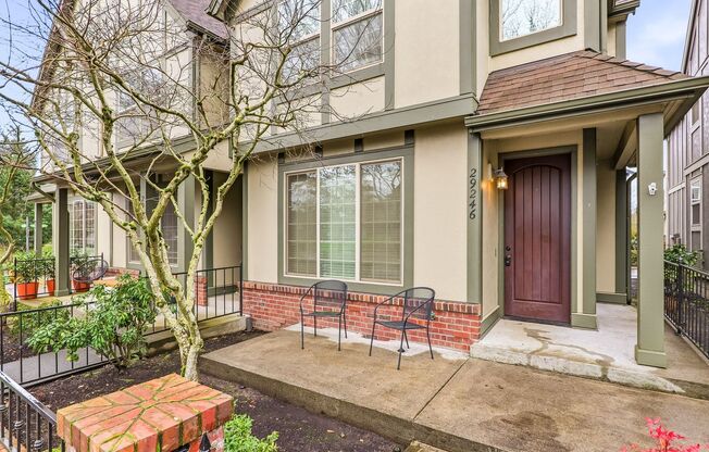 2 Bedroom, 2.5 Bathroom Townhouse in Arbor Villebois!