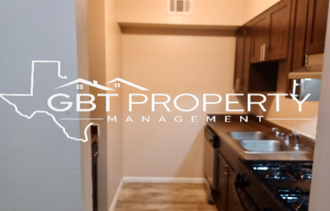 2 beds, 1 bath, 800 sqft, $1,050, Unit Apt. 10