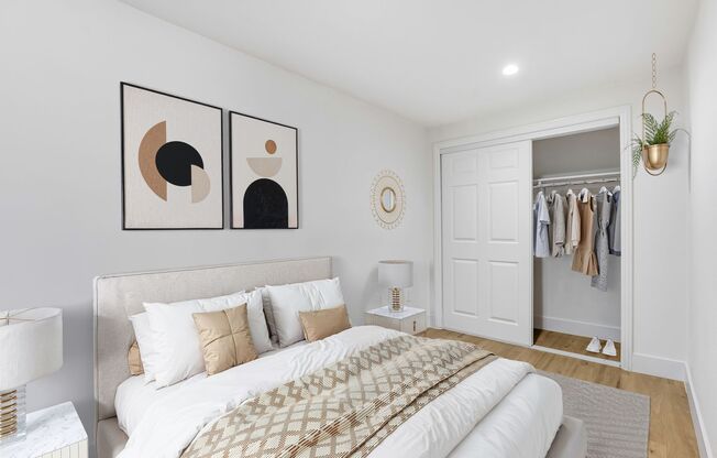 10028 San Fernando Rd.