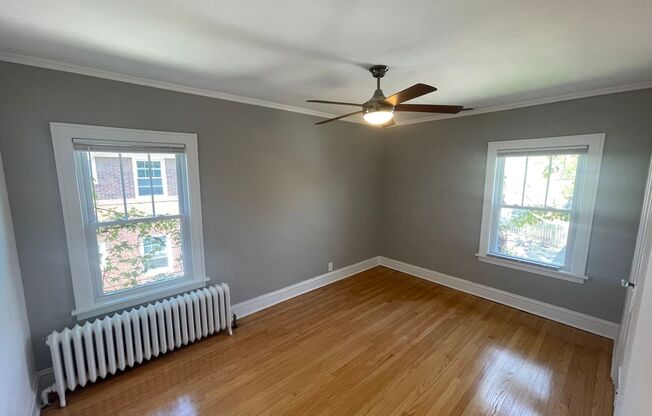 3 beds, 1 bath, 2,000 sqft, $3,795, Unit 1123 - 2