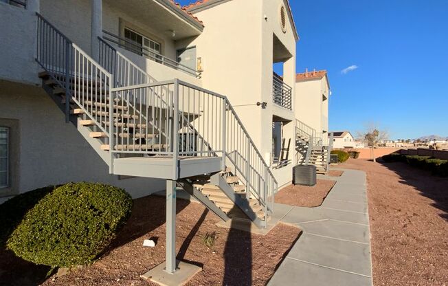 *HVCP CONSIDERED* N.W. CUTE UPGRADED CONDO!