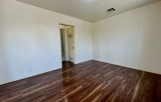 1 bed, 1 bath, 500 sqft, $1,700