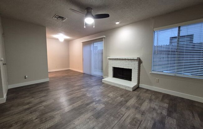 2 beds, 1 bath, $1,900, Unit 9