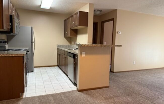 2 beds, 2 baths, 1,050 sqft, $1,310, Unit 273