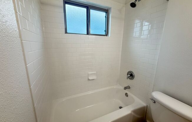 2 beds, 2 baths, 989 sqft, $1,475, Unit PEN-203A