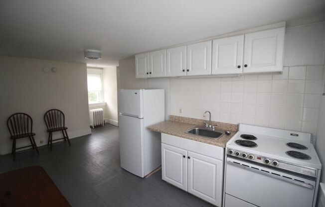 Studio, 1 bath, 17 sqft, $650, Unit #3