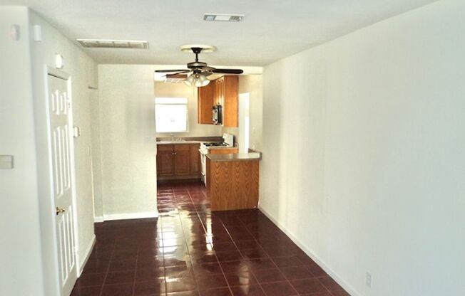 Nice 3 bed, 1 bath House with Garage in Antioch - COMING SOON !!!
