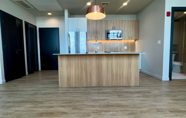 1 bed, 1 bath, 750 sqft, $1,375, Unit 403