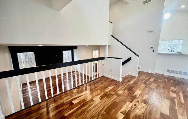 Beautifully Renovated 4-Bedroom Home in Canterberry Crossing