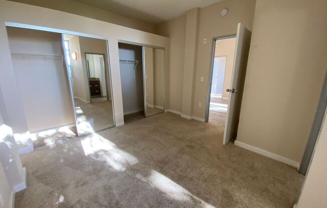 2 beds, 1 bath, 720 sqft, $2,195, Unit 164