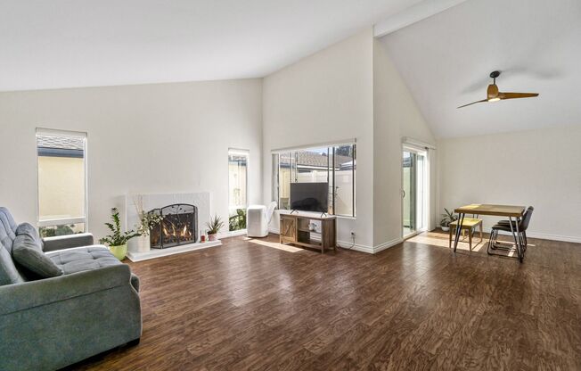 Charming 4 Bedroom/2 Bath Single Story Home