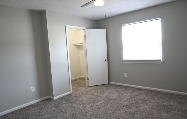 2 beds, 1.5 baths, 976 sqft, $1,450, Unit 450A