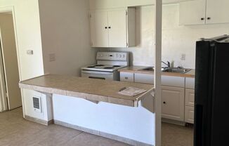 Studio, 1 bath, 375 sqft, $775, Unit 20