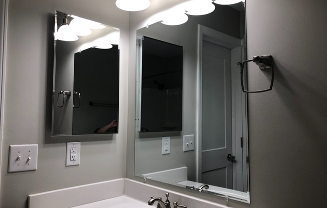 Studio, 1 bath, 500 sqft, $800, Unit E 104