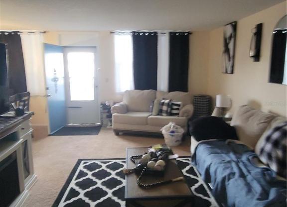 4880 Locust St NE Apt 323