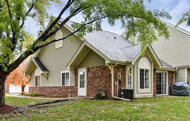 Birch Lake Townhomes - Exterior