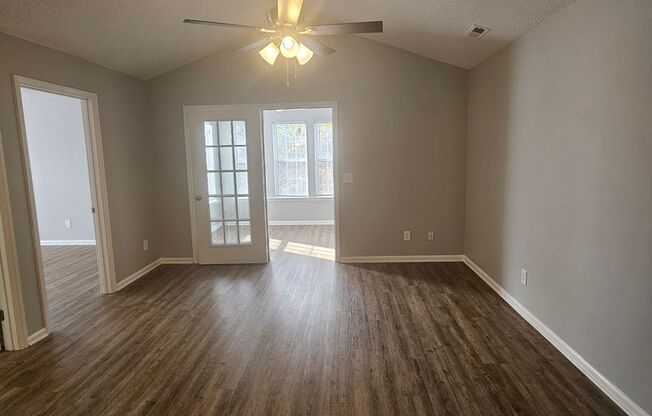 2 beds, 2 baths, 1,020 sqft, $1,195, Unit 1431