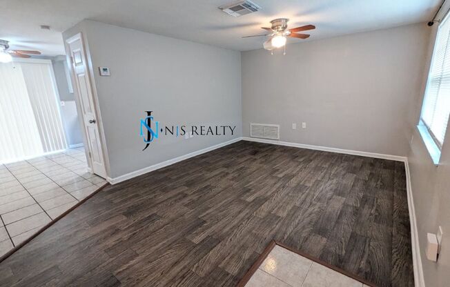 BEAUTIFUL, Large - 4/2 1500 Sq. Ft., Renovated kitchen & bathrooms, fenced in yard and more!!