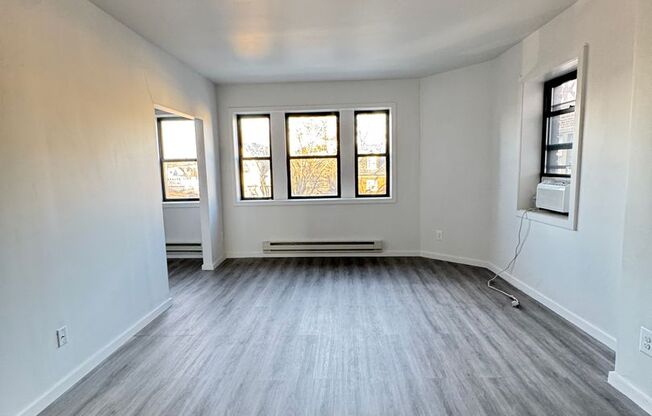 1 bed, 1 bath, $1,195, Unit 4H