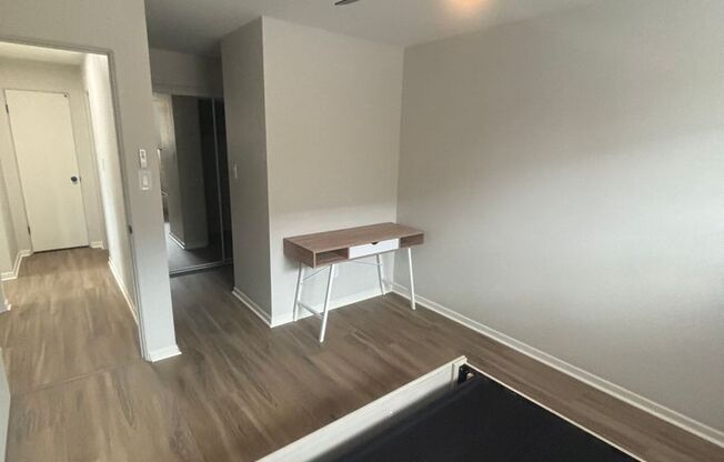 2 beds, 1 bath, 873 sqft, $1,895