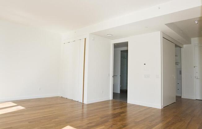 Studio, 1 bath, 698 sqft, $4,250, Unit 23D