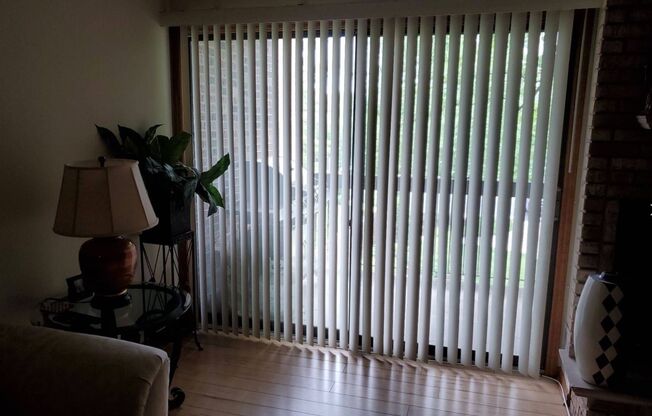 2 Bedrooms, 2 Bathrooms and Plenty of Amenities in Oak Forest