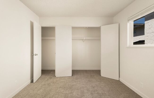 2 beds, 1 bath, 907 sqft, $1,545, Unit 068