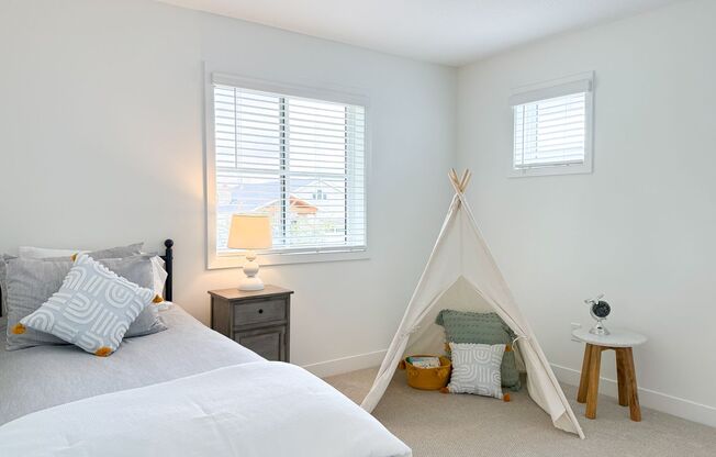 2 beds, 2.5 baths, 1,830 sqft, $3,195, Unit 11300