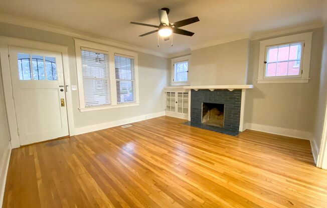 Recently Renovated 3 bedroom 1 bath (Utilities included)in Historic Midtown Neighborhood