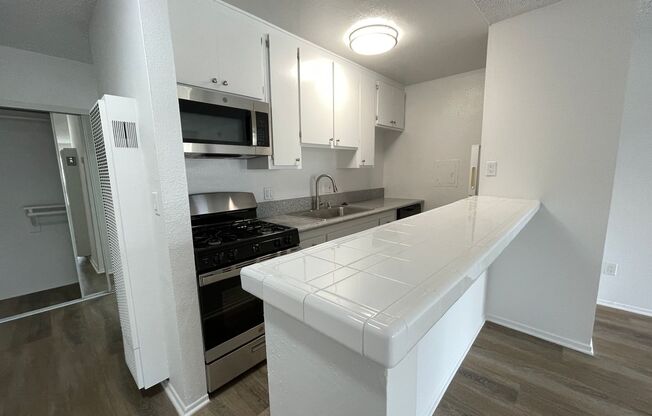 Studio, 1 bath, 500 sqft, $1,595, Unit 045#34