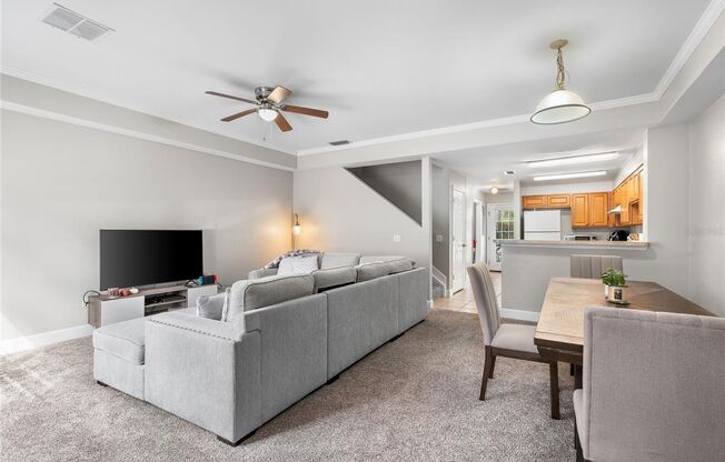 Beautiful 2/2.5 in Beacon Hill