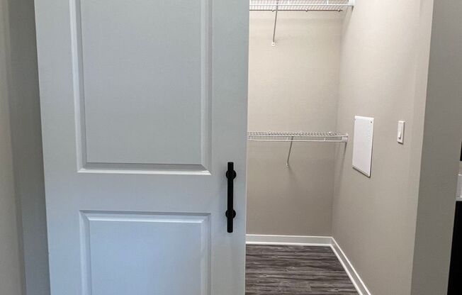 Studio, 1 bath, 591 sqft, $1,275, Unit 203