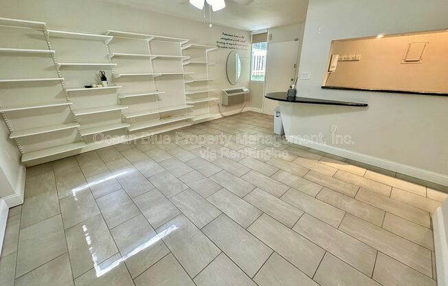 1301 S Howard Ave, B9