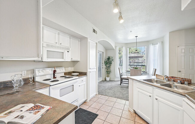 1 bed, 1 bath, 801 sqft, $1,225