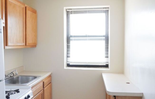 1 bed, 1 bath, $1,430, Unit 201