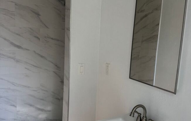 170 1/2 Garret Avenue