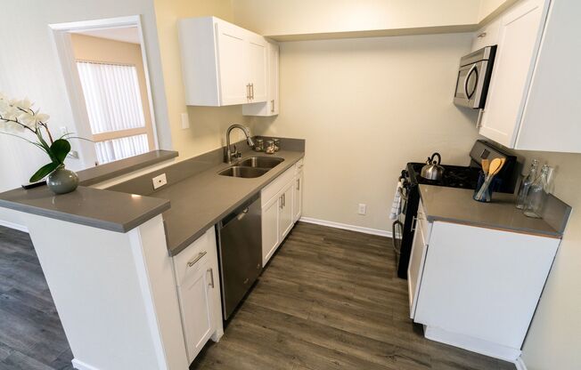 1 bed, 1 bath, 665 sqft, $1,598, Unit 206