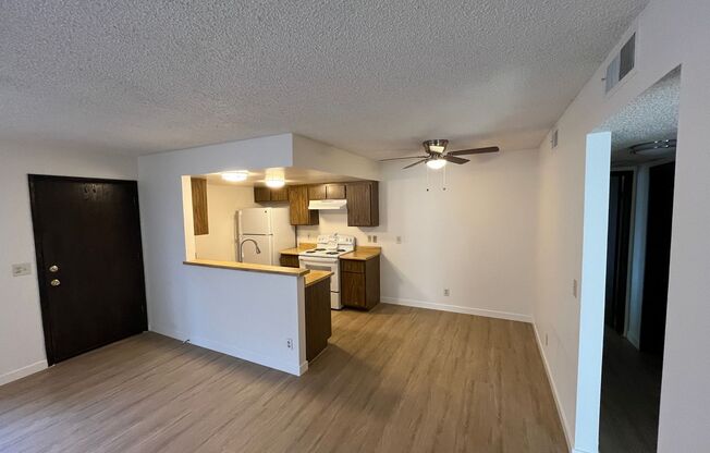 Beautiful 2 Bedrom Unit!