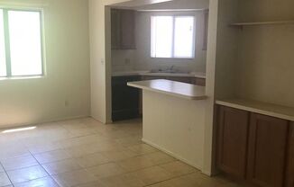 2 beds, 1 bath, 829 sqft, $1,150