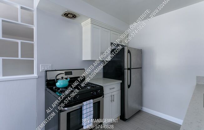 1 bed, 1 bath, 592 sqft, $1,750, Unit 368 1/2