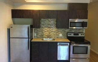 1 bed, 1 bath, 389 sqft, $1,325, Unit 206