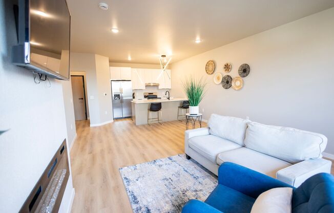 1 bed, 1 bath, 560 sqft, $1,395, Unit 405