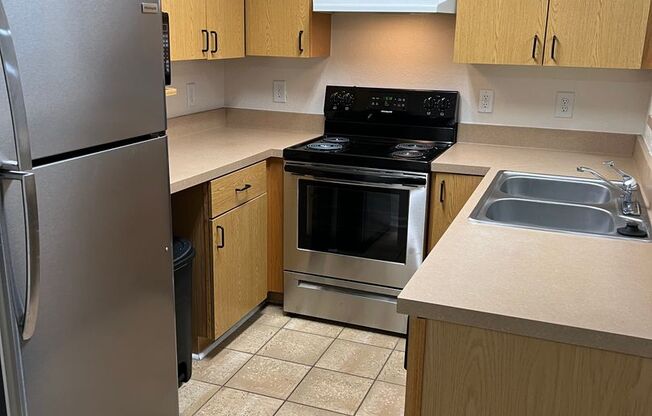 2 beds, 2 baths, $1,700, Unit Unit 1238