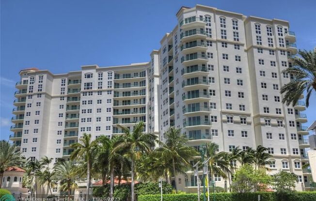 20000 E Country Club Dr