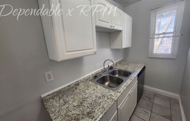 3 beds, 1 bath, 1,300 sqft, $2,900, Unit Unit 2