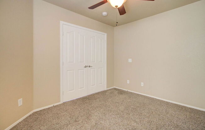 3 beds, 2 baths, 1,248 sqft, $2,400, Unit 1223