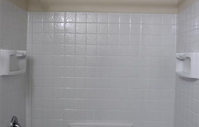 Burien Crest Apartments- 1- & 2-Bedroom Apartment Homes!