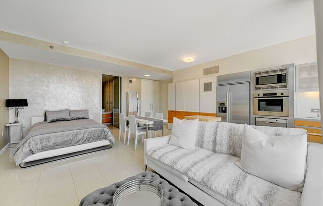 Studio, 1 bath, $2,700, Unit # 2007