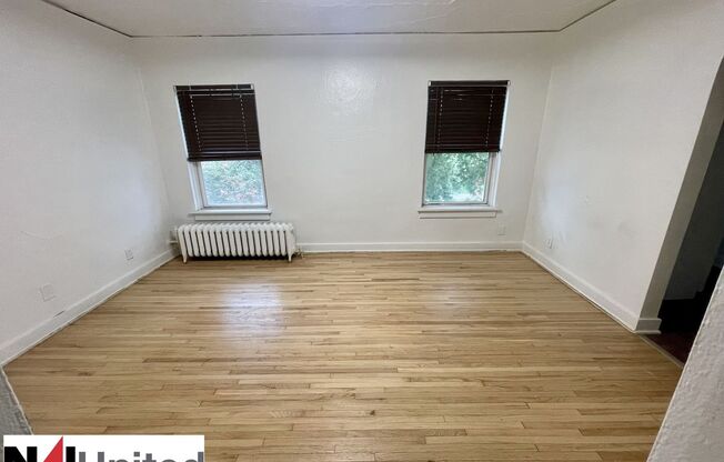 Studio, 1 bath, 390 sqft, $650, Unit Unit 206